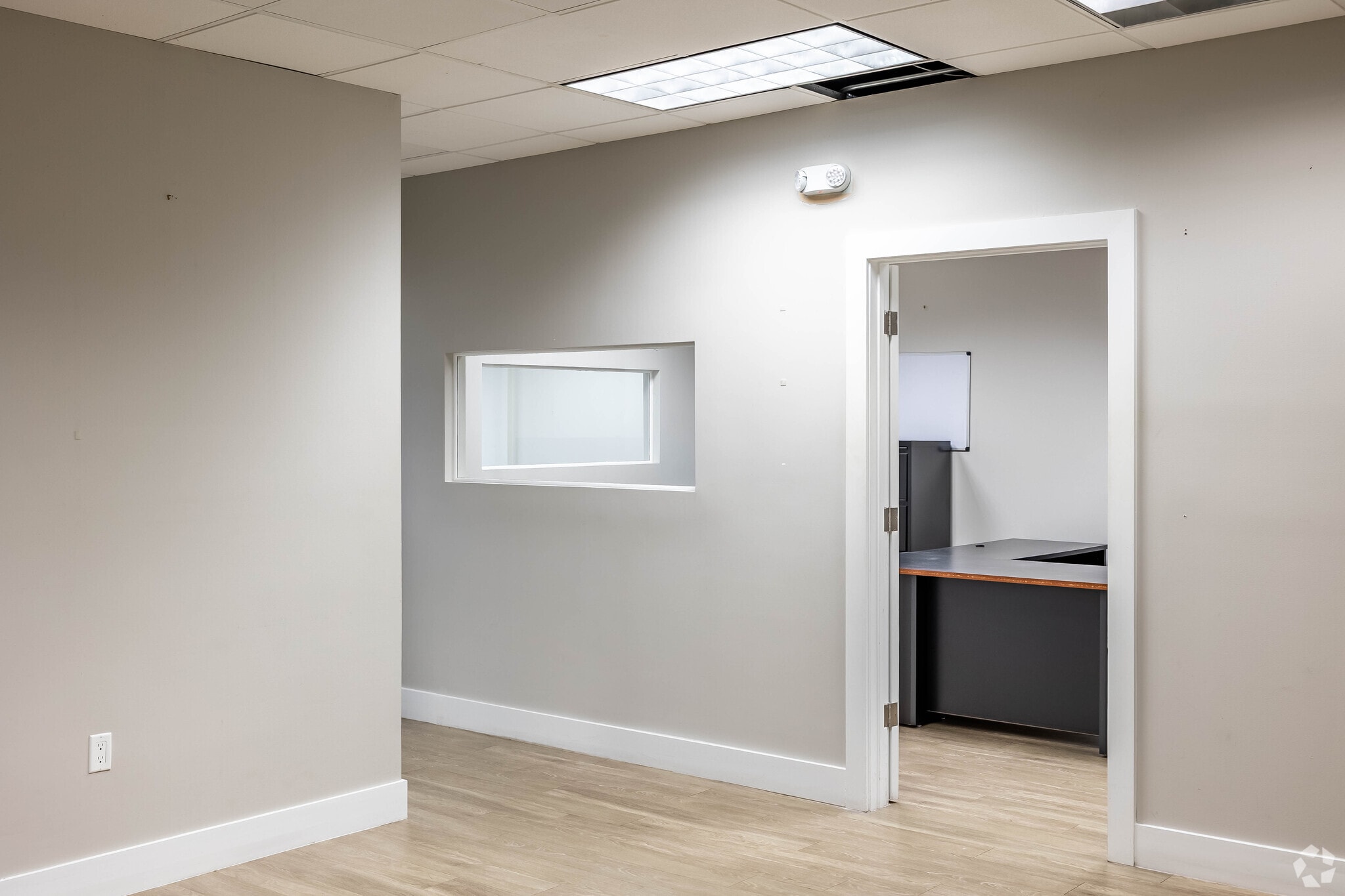 1750 N University Dr, Coral Springs, FL for lease Interior Photo- Image 1 of 5