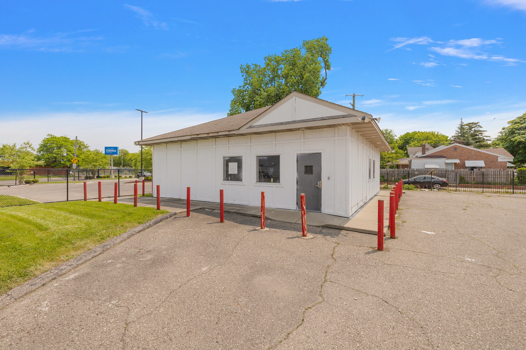11600 Kelly Rd, Detroit, MI for sale Primary Photo- Image 1 of 13