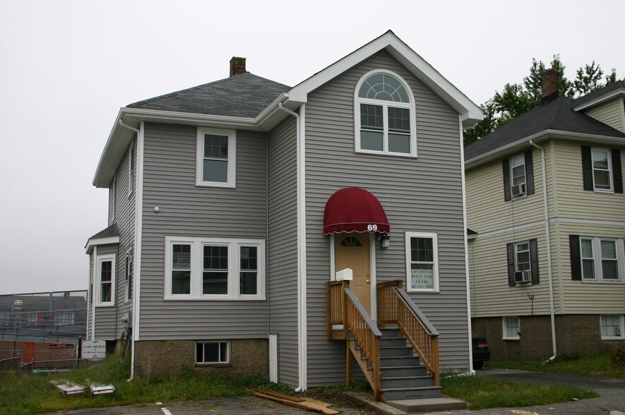 69 Holmes St, Quincy, MA à louer - Photo du bâtiment - Image 1 de 4