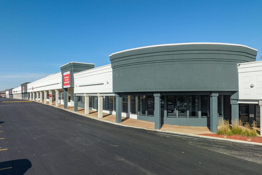 Lindenhurst Center - Services immobiliers commerciaux