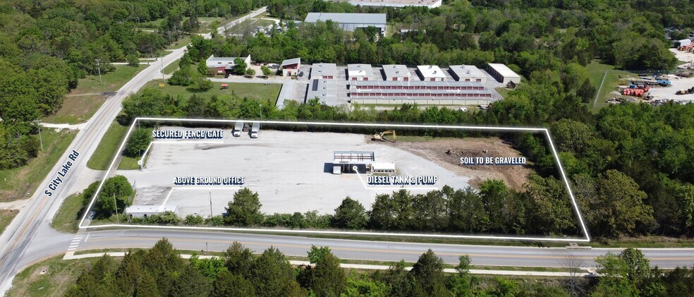 2760 S City Lake Rd, Fayetteville, AR à louer - Photo du bâtiment - Image 3 de 6