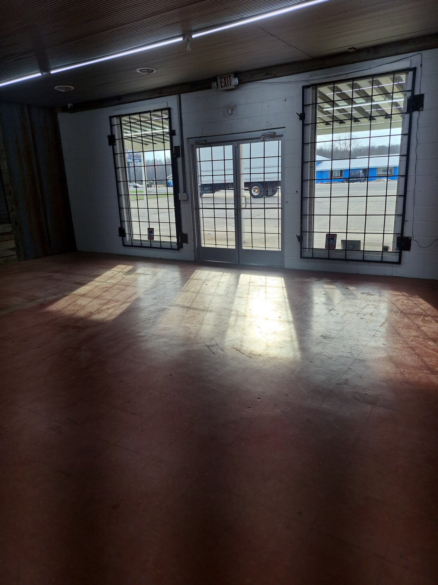 6301 S York Hwy, Clarkrange, TN for lease Primary Photo- Image 1 of 6