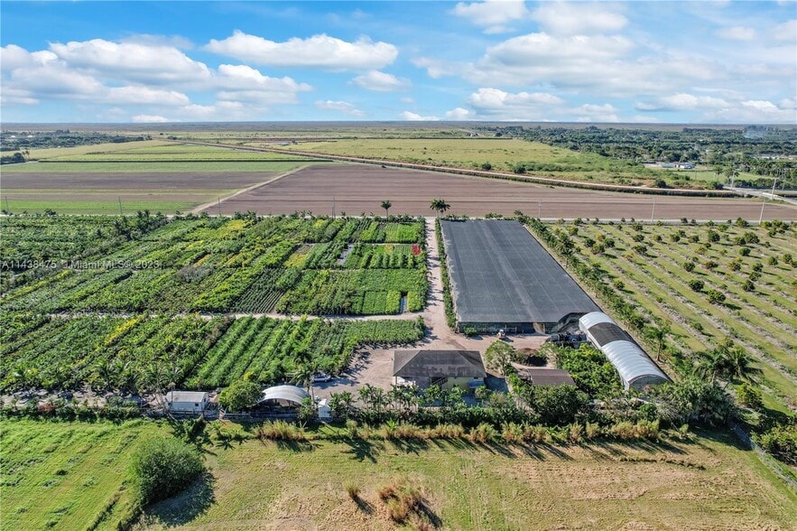 17100 SW 197th Ave, Miami, FL for sale - Building Photo - Image 3 of 20