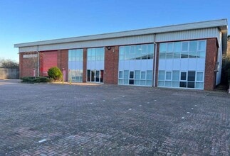 Crown Way, Rushden for lease Building Photo- Image 1 of 1