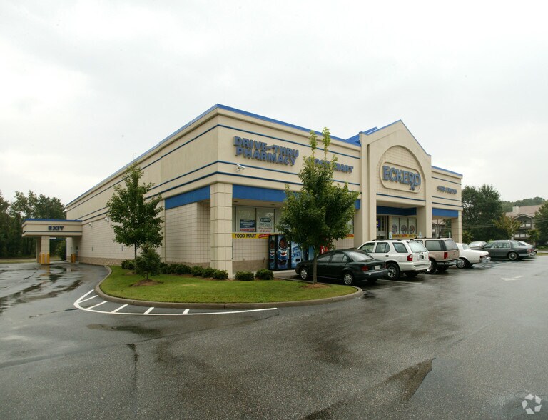 3701 Kecoughtan Rd, Hampton, VA à louer - Photo du bâtiment - Image 2 de 3