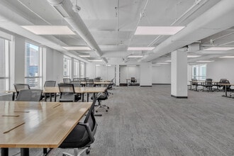 112 N Central Ave, Phoenix, AZ à louer Photo du bâtiment- Image 2 de 12