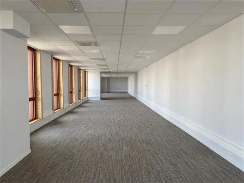 8 Rue De Dole, Lyon for lease - Interior Photo - Image 3 of 20