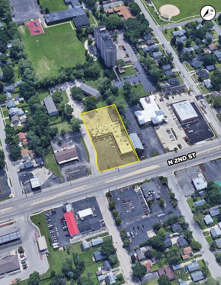 6125 N 2nd St, Loves Park, IL à louer - Photo du bâtiment - Image 2 de 4