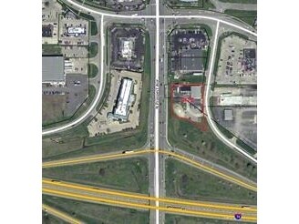 803 W Anthony Dr, Champaign, IL à louer - Aérien - Image 2 de 5