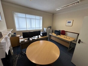 38 Waterloo Rd, Wolverhampton for lease Interior Photo- Image 2 of 4