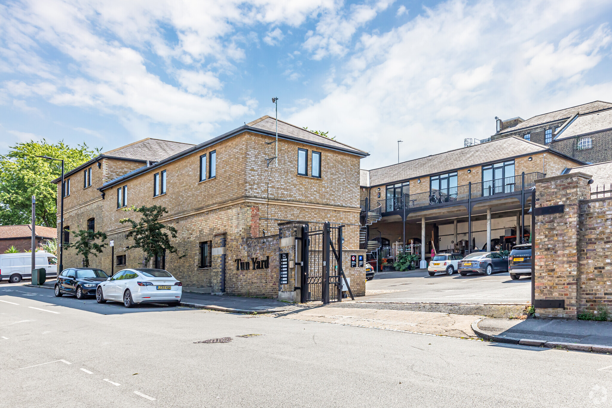 Peardon St, London for lease Building Photo- Image 1 of 6