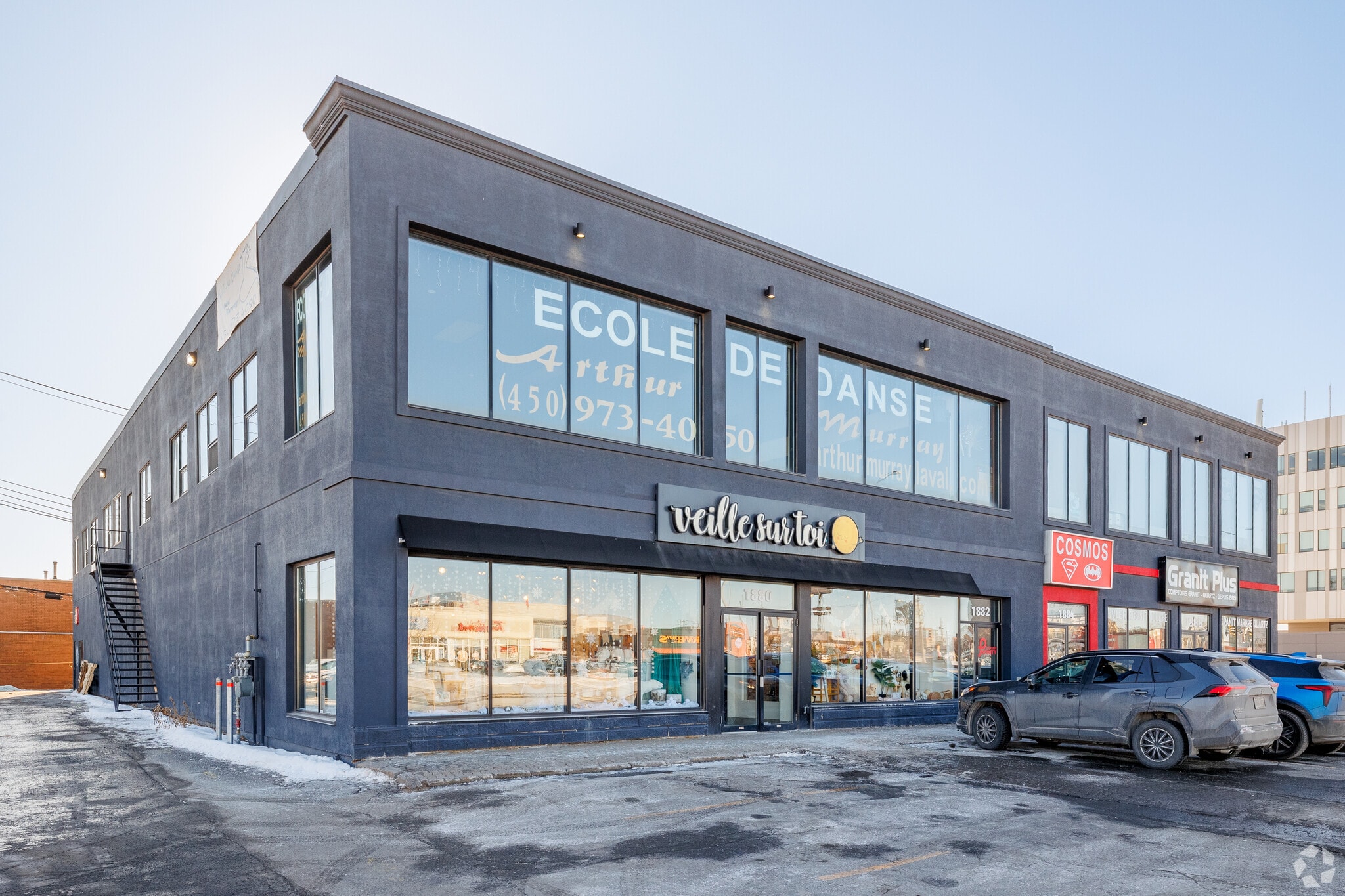 1880-1888 Boul Saint-Martin O, Laval, QC for lease Primary Photo- Image 1 of 4