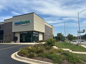 231 N Bolingbrook Dr, Bolingbrook, IL for lease Building Photo- Image 1 of 5