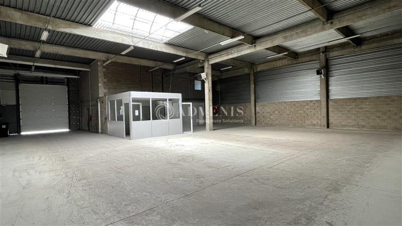 Flex in Saint-Thibault-des-Vignes for lease - Building Photo - Image 2 of 7