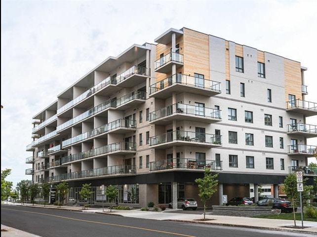 1175 Rue De Courchevel, Lévis, QC for lease - Primary Photo - Image 1 of 1