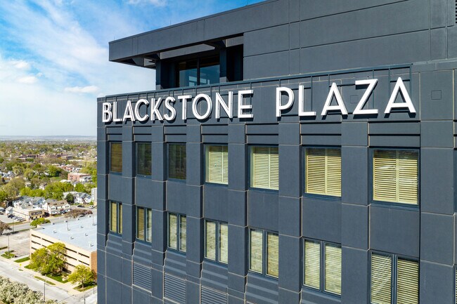 Plus de détails pour 3555 Farnam, Omaha, NE - Bureau à louer