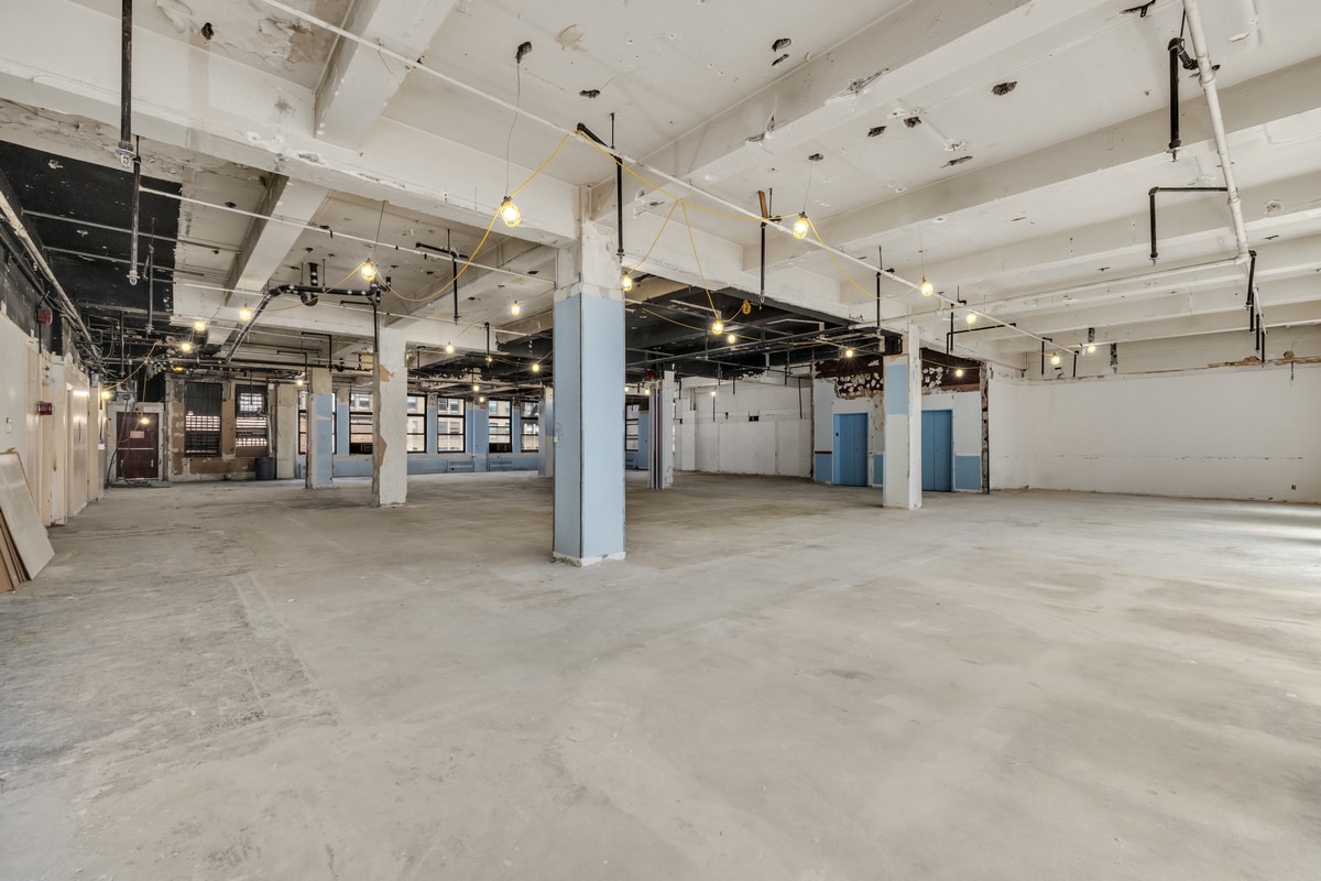 131 W 35th St, New York, NY 10001 - Unit Entire -  - Interior Photo - Image 2 of 6
