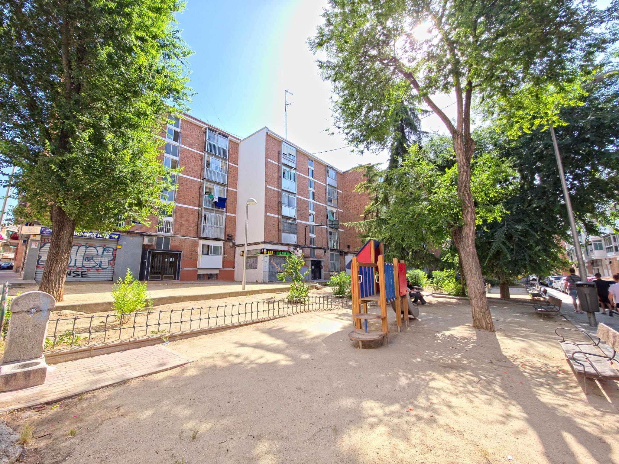 Multifamily in Madrid, Madrid for sale Building Photo- Image 1 of 4