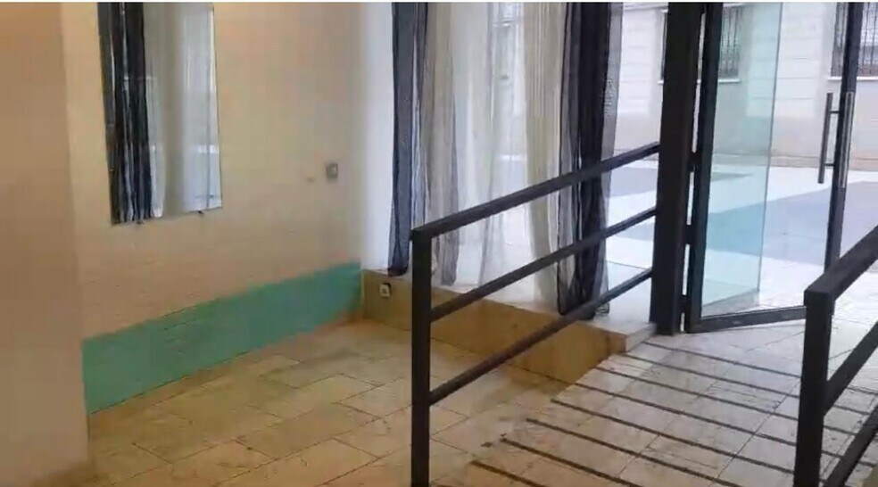 Commerce de détail dans Córdoba, Córdoba à vendre - Photo du bâtiment - Image 1 de 3