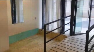 Plus de détails pour Commerce de détail à vendre