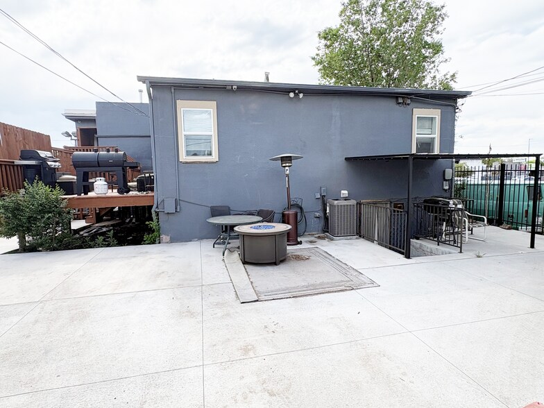 4064 S Broadway, Englewood, CO à louer - Photo du bâtiment - Image 3 de 15