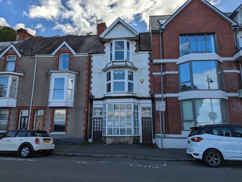 674 Mumbles Rd, Swansea à vendre - Photo principale - Image 1 de 1