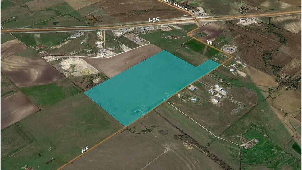 1001 County Road 145, Jarrell, TX à vendre - Photo du bâtiment - Image 1 de 1