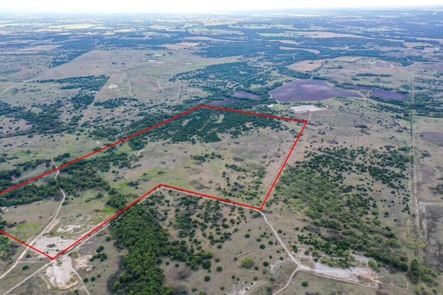 12950-1 Cleburne Highway, Cresson, TX à vendre - Photo du bâtiment - Image 2 de 16