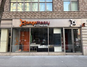 124 W 23rd St, New York, NY à louer Photo du bâtiment- Image 1 de 7