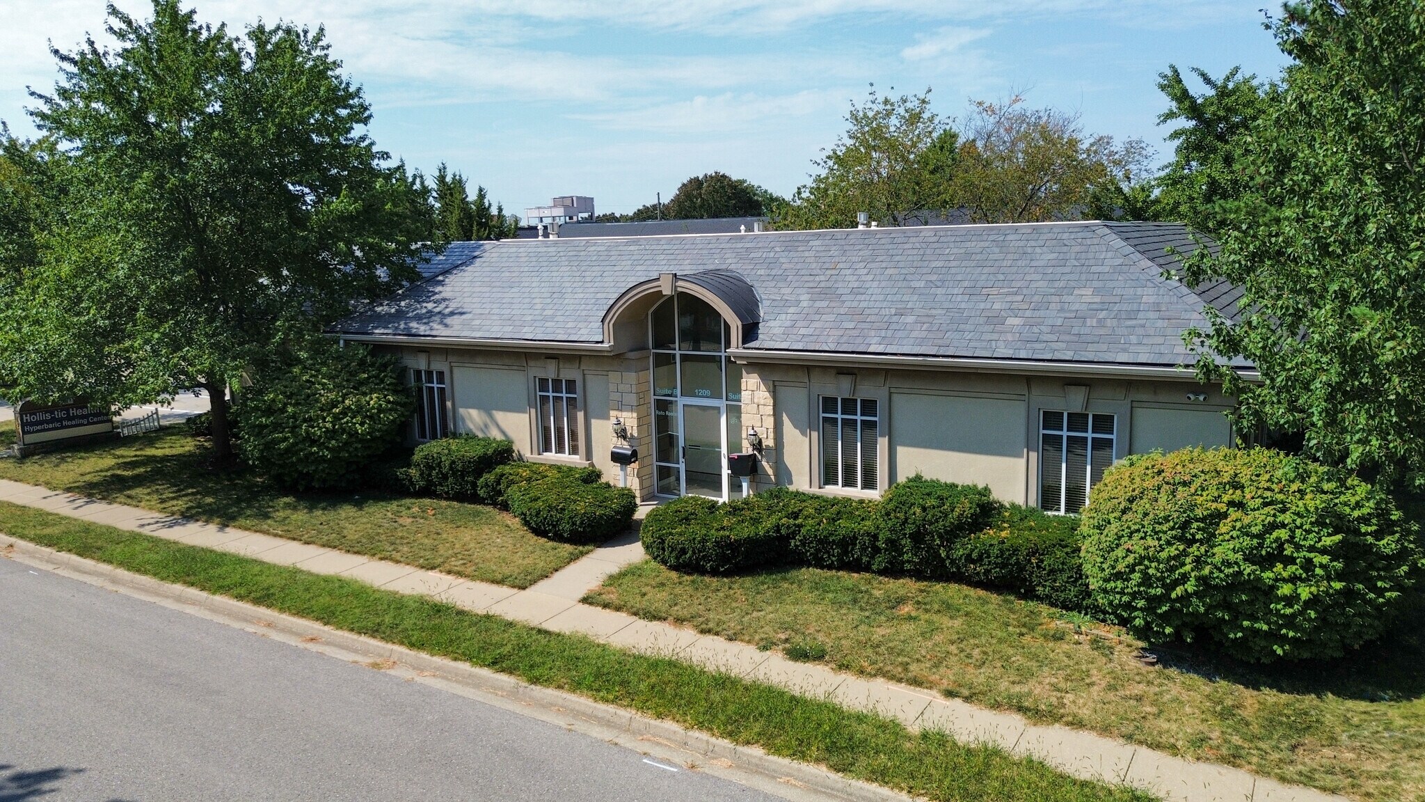 1209 NW North Ridge Dr, Blue Springs, MO for lease Building Photo- Image 1 of 5