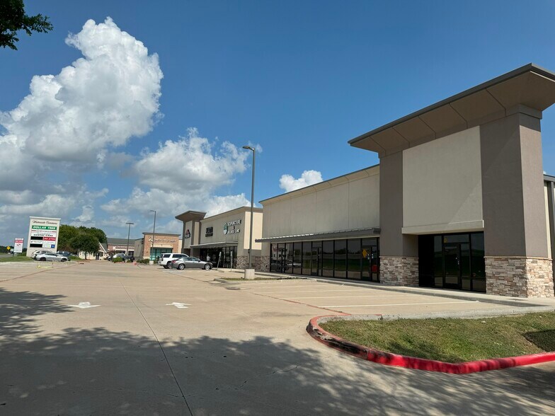 8102-9825 S Mason Rd, Richmond, TX à louer - Photo du bâtiment - Image 3 de 3