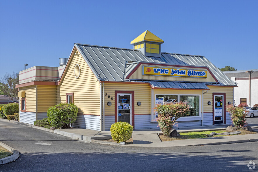 360 W Olive Ave, Merced, CA for lease - Primary Photo - Image 1 of 12