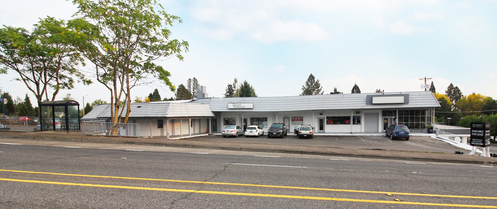 8640-8680 SW Canyon Rd, Portland, OR à louer Photo du bâtiment- Image 1 de 8