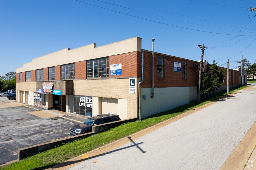 3201-3205 S Kingshighway Blvd, Saint Louis, MO à vendre - Photo du bâtiment - Image 2 de 7