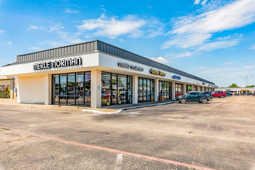 2963-3055 W 15th St, Plano, TX for lease - Building Photo - Image 2 of 24