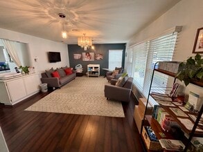 8325 University, La Mesa, CA à louer Photo intérieure- Image 2 de 7