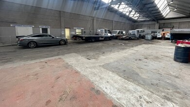 Freightliner Rd, Hull à louer Photo intérieure- Image 1 de 2