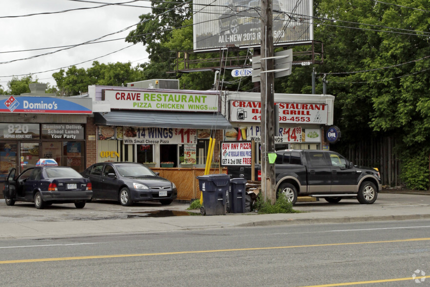 818 Sheppard Ave, Toronto, ON for sale - Primary Photo - Image 1 of 1