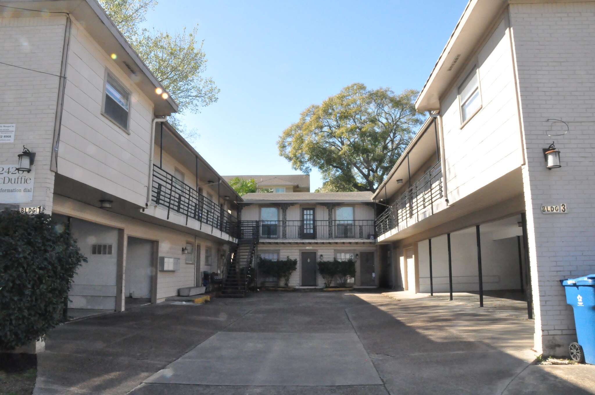 2420 McDuffie St, Houston, TX for sale Primary Photo- Image 1 of 8