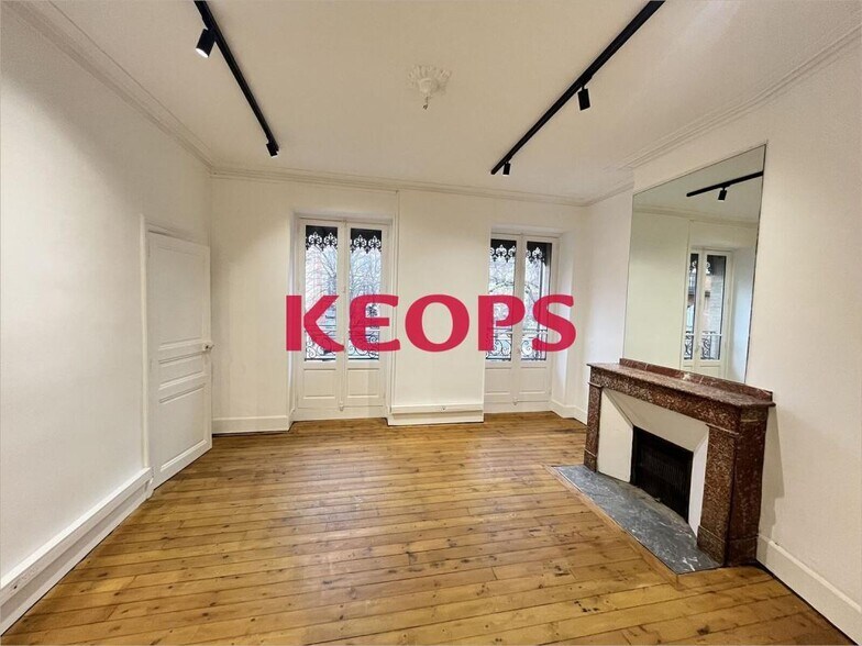 14 Place Saint Georges, Toulouse for lease - Building Photo - Image 3 of 10