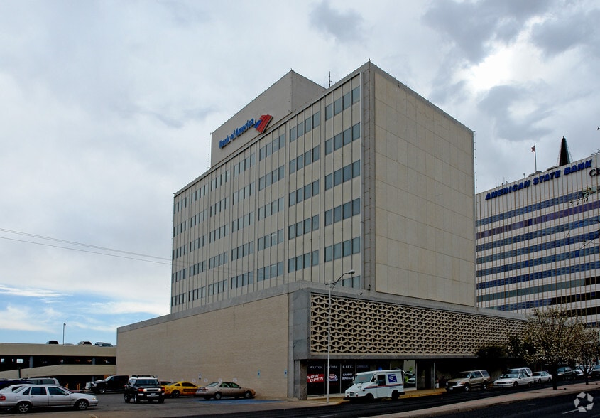 700 N Grant Ave, Odessa, TX à louer - Photo du bâtiment - Image 2 de 3