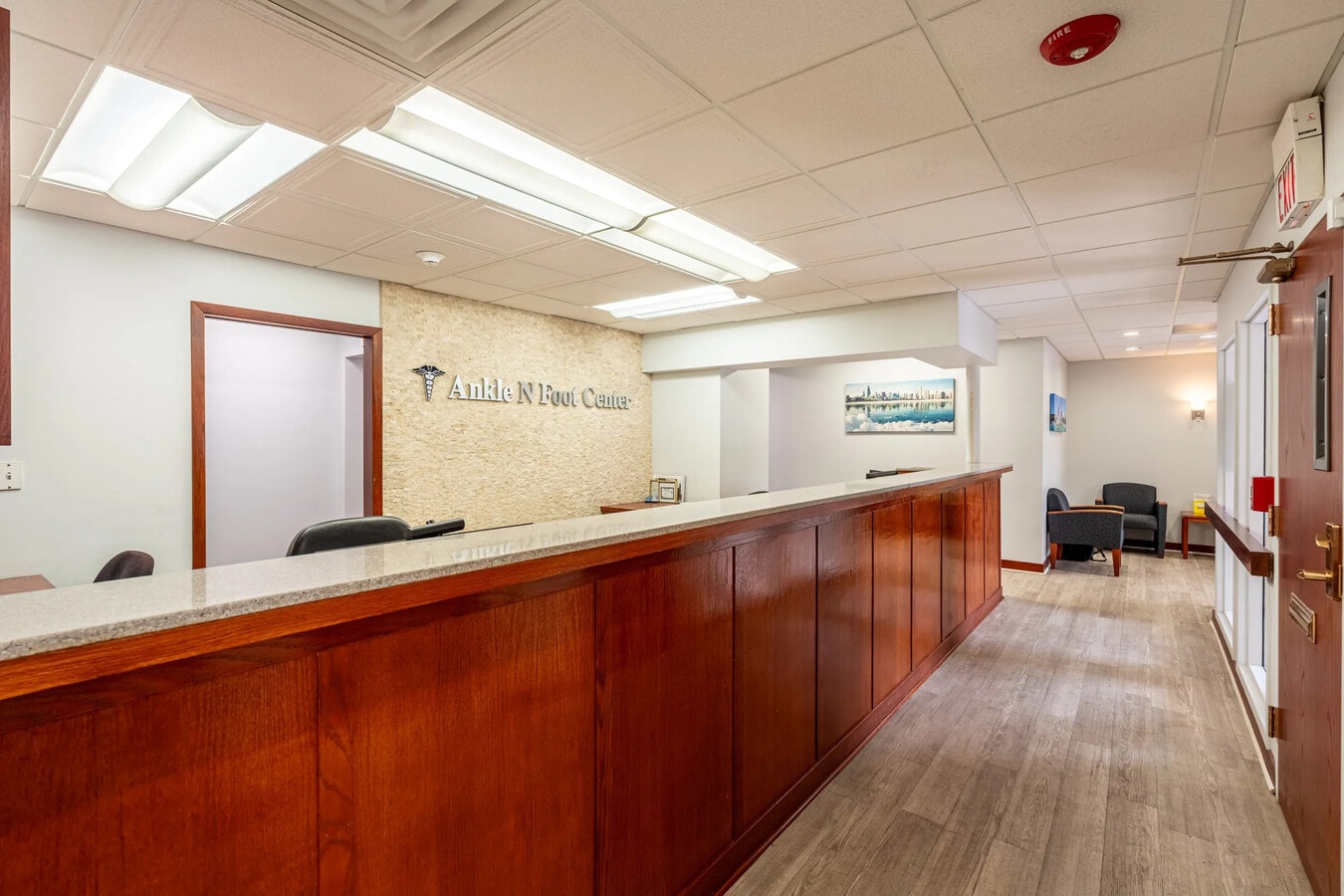 401 N York St, Elmhurst, IL 60126 - Unit Upper Level - - Lobby - Image 1 of 1