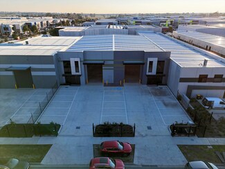Plus de détails pour 5-7 Furlong St, Cranbourne West - Industriel à louer