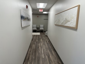 1945 Old Gallows Rd, Vienna, VA for lease Building Photo- Image 1 of 10