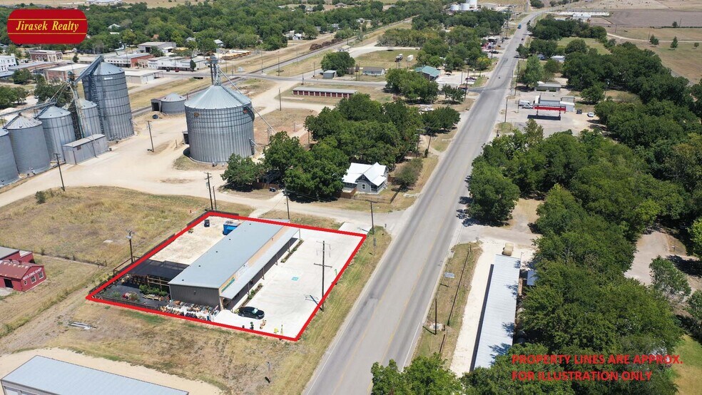 301 S Franklin St, Holland, TX à vendre - Aérien - Image 2 de 12