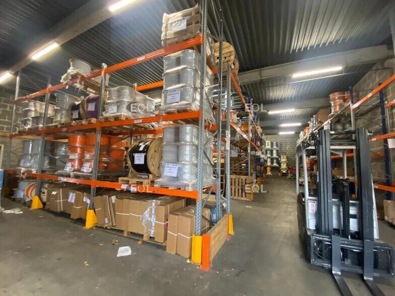 Flex in Noisy-le-Grand for lease - Building Photo - Image 2 of 22