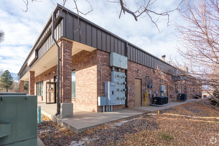 8030 S Holly St, Littleton, CO à louer - Photo du bâtiment - Image 3 de 4