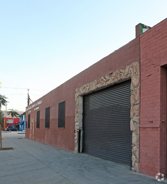 3116 S Hill St, Los Angeles, CA for lease - Building Photo - Image 2 of 4