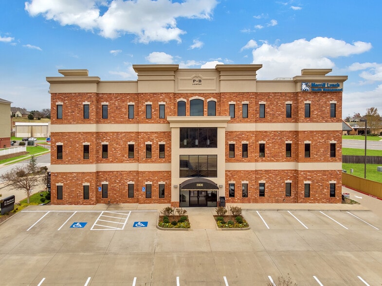 3908 NW Elm St, Lawton, OK for lease - Building Photo - Image 2 of 2