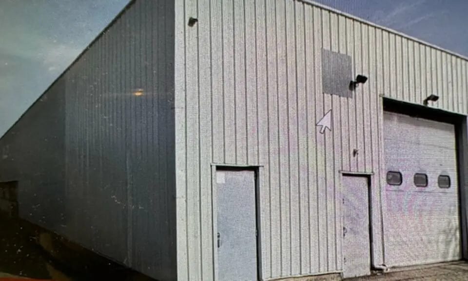 Flex in Bron for sale Building Photo- Image 1 of 2